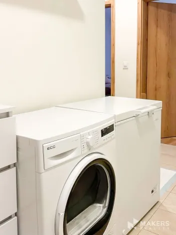 Pronájem bytu 3+kk, Praha - Strašnice, Zvěřinova, 78 m2