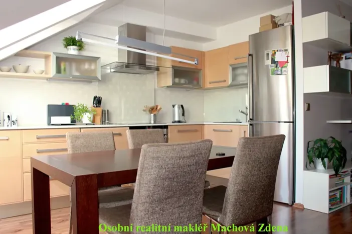 Pronájem bytu 3+kk, Praha - Strašnice, Gutova, 87 m2