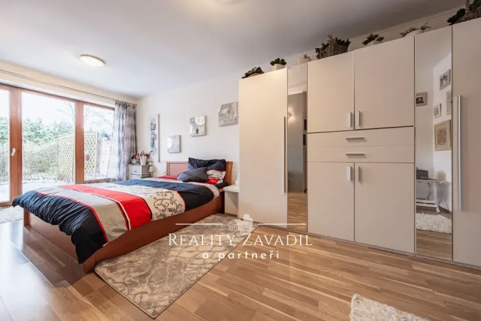 Pronájem bytu 3+kk, Jesenice, V Lázních, 93 m2