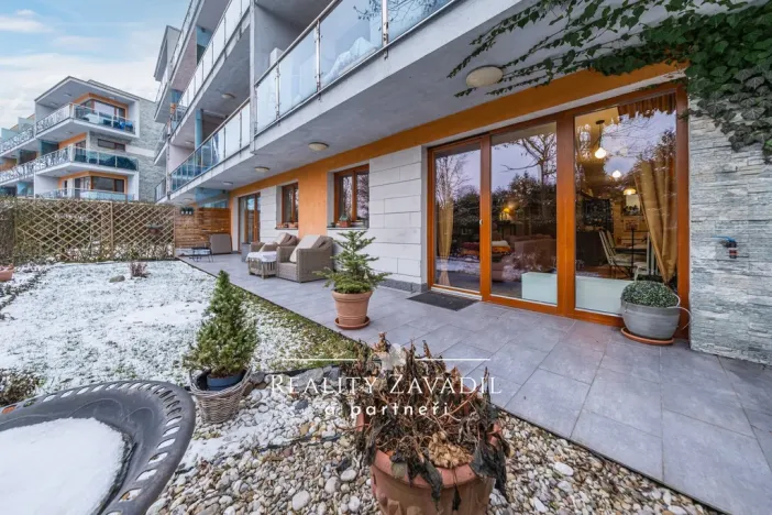 Pronájem bytu 3+kk, Jesenice, V Lázních, 93 m2