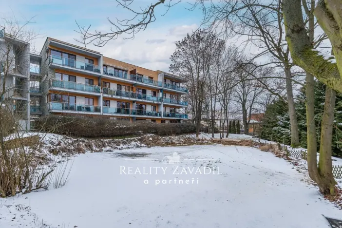 Pronájem bytu 3+kk, Jesenice, V Lázních, 93 m2