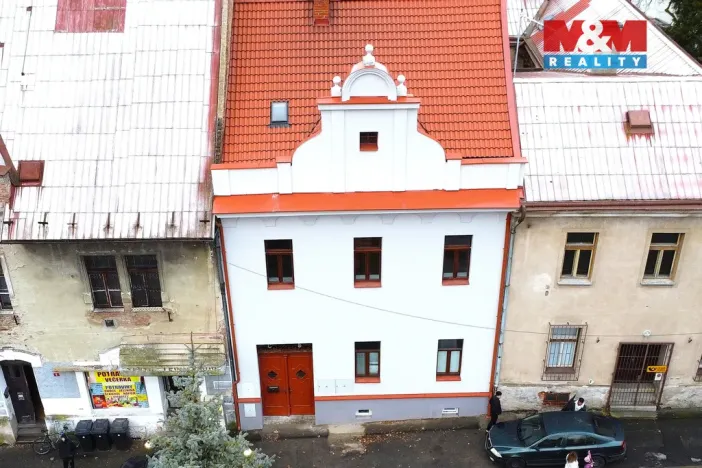 Pronájem bytu 3+kk, Žleby, Zámecké náměstí, 75 m2