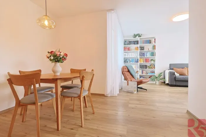 Prodej bytu 3+1, Praha - Bohnice, Feřtekova, 75 m2