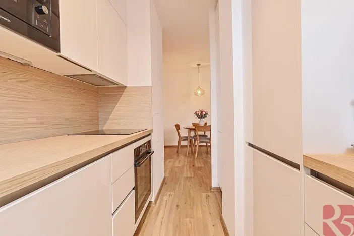 Prodej bytu 3+1, Praha - Bohnice, Feřtekova, 75 m2