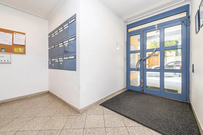 Pronájem bytu 2+kk, Praha - Vinohrady, Záhřebská, 78 m2