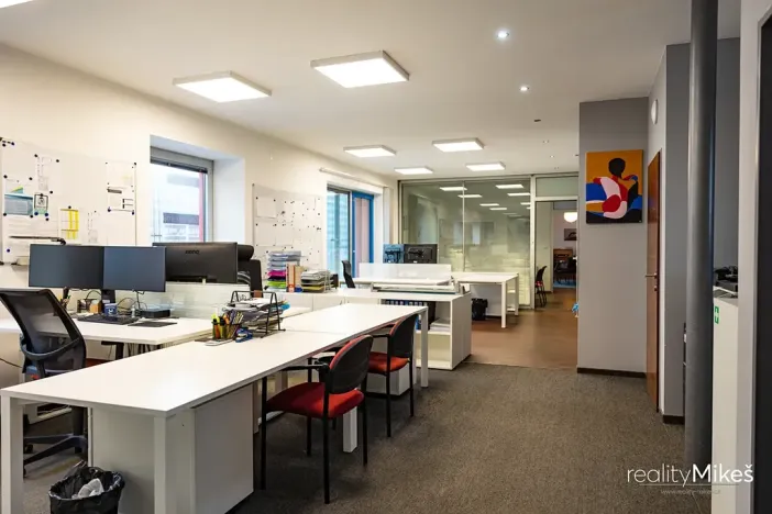 Prodej výrobních prostor, Liberec, Malodoubská, 3613 m2