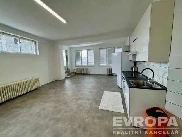 Pronájem bytu 5+kk, Přeštice, Jungmannova, 188 m2