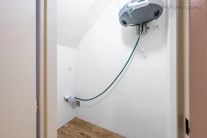 Prodej komerční nemovitosti, Lety, 550 m2