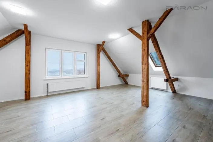 Prodej komerční nemovitosti, Lety, 550 m2