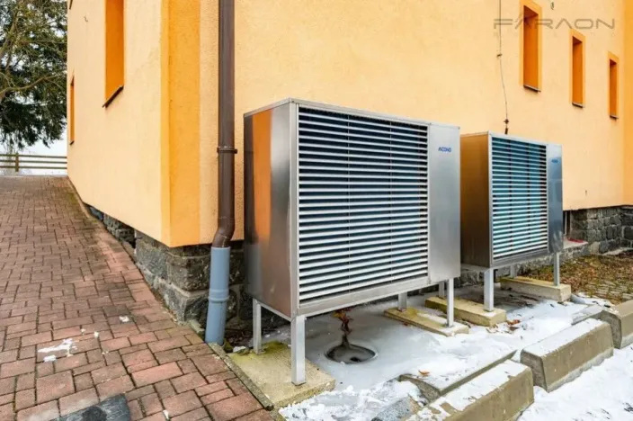 Prodej komerční nemovitosti, Lety, 550 m2