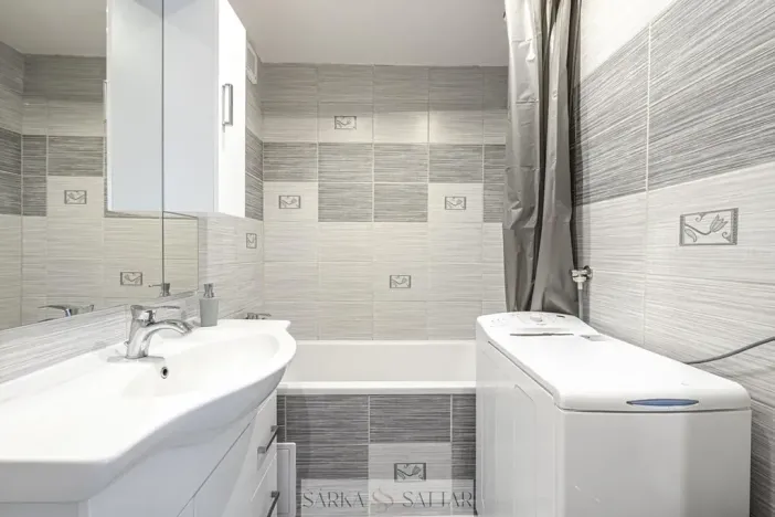 Prodej bytu 3+1, Praha - Řepy, Španielova, 75 m2