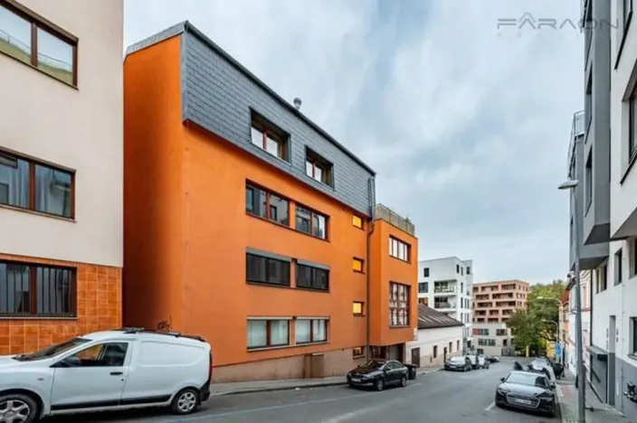 Prodej garáže, Praha - Košíře, Tůmova, 13 m2