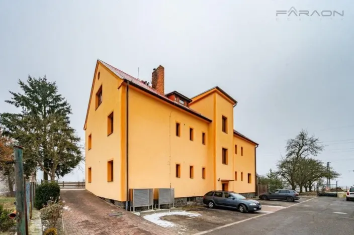 Prodej činžovního domu, Lety, 550 m2