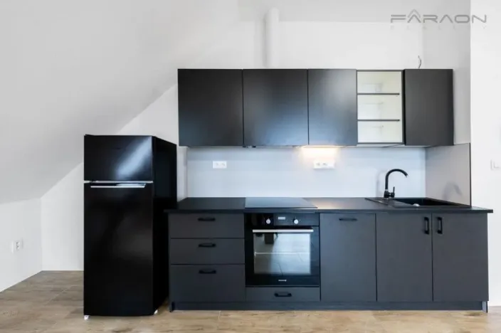 Prodej činžovního domu, Lety, 550 m2