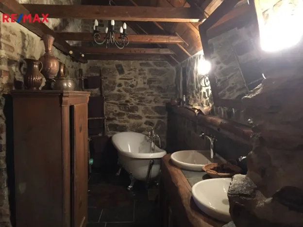 Prodej chalupy, Stráž nad Ohří - Srní, 300 m2