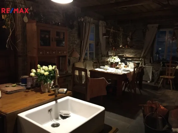 Prodej rodinného domu, Stráž nad Ohří - Srní, 300 m2