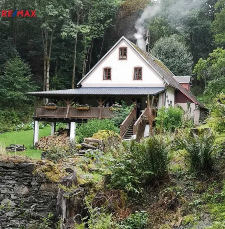Prodej rodinného domu, Stráž nad Ohří - Srní, 300 m2