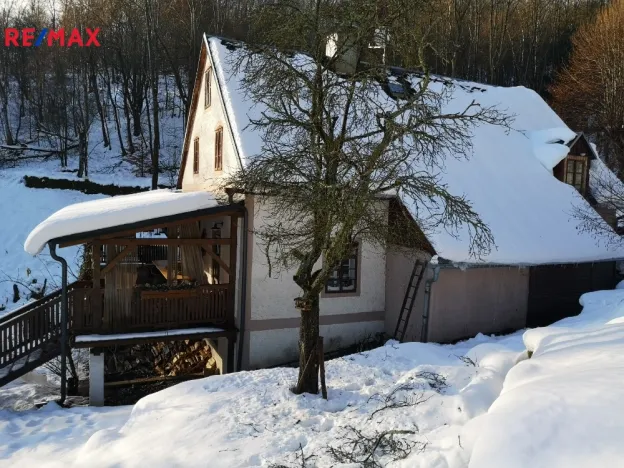 Prodej rodinného domu, Stráž nad Ohří - Srní, 300 m2