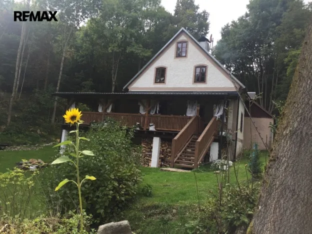 Prodej chalupy, Stráž nad Ohří - Srní, 300 m2