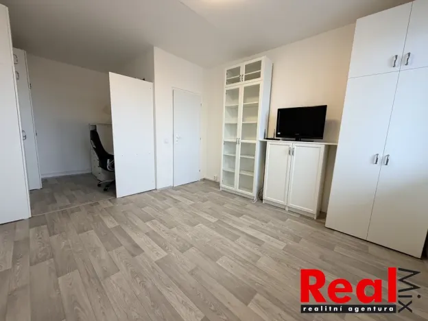 Pronájem bytu 2+kk, Brno - Líšeň, Konradova, 48 m2
