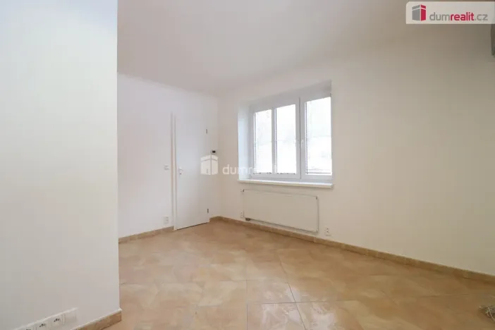 Pronájem komerční nemovitosti, Karlovy Vary - Rybáře, Severní, 84 m2