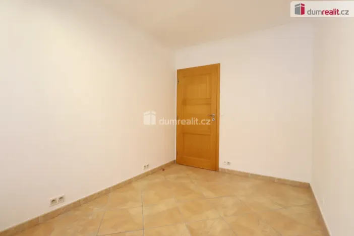 Pronájem komerční nemovitosti, Karlovy Vary - Rybáře, Severní, 84 m2