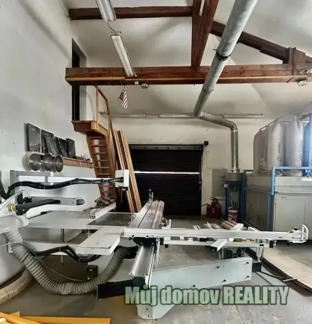 Pronájem výrobních prostor, Babice, Osadní, 200 m2