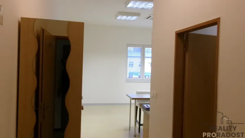 Pronájem bytu 2+kk, Brno, Opavská, 46 m2
