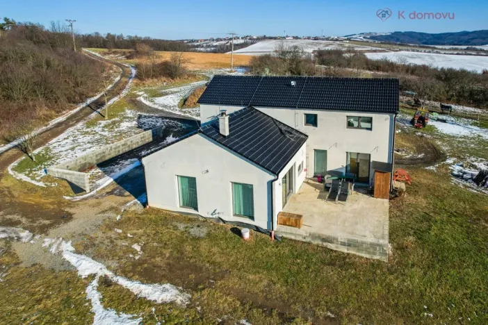 Prodej rodinného domu, Lhota, 207 m2