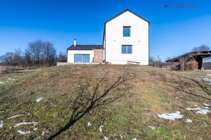 Prodej rodinného domu, Lhota, 207 m2