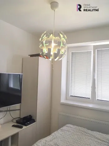 Pronájem bytu 1+kk, Brno - Žebětín, Lišejníková, 29 m2