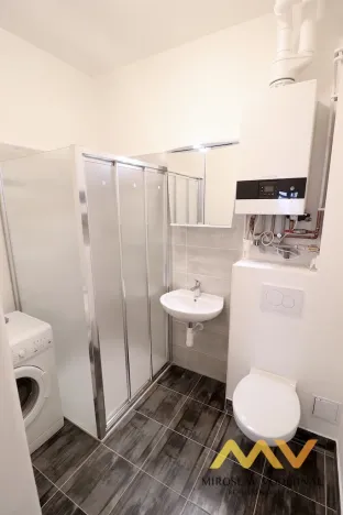 Pronájem bytu 2+kk, Hradec Králové, Dlouhá, 36 m2