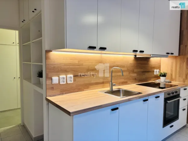 Pronájem bytu 2+1, Praha - Michle, Michelská, 54 m2