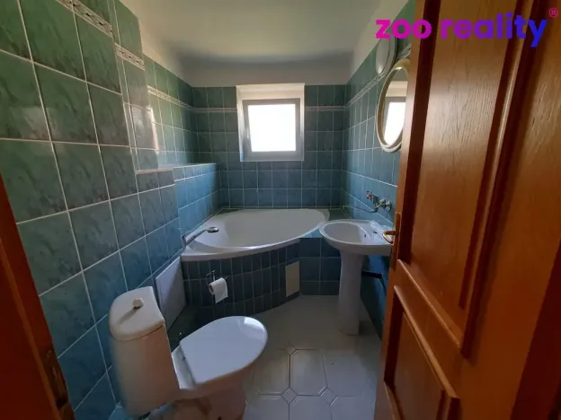 Pronájem bytu 3+1, Chomutov, Karolíny Světlé, 108 m2