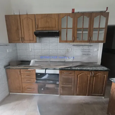 Pronájem bytu 2+1, Hradec Králové, Tylovo nábřeží, 68 m2