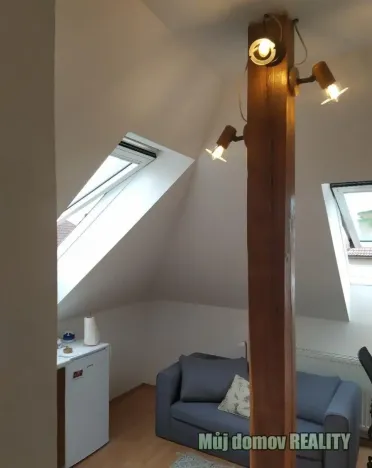 Pronájem bytu 1+1, Praha - Strašnice, Královická, 45 m2