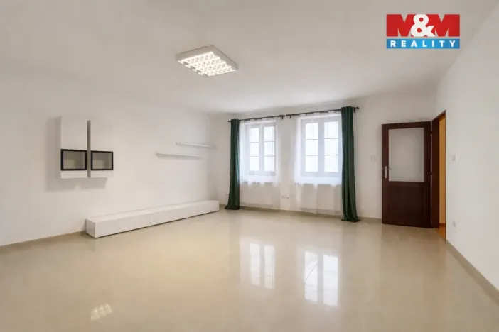 Pronájem bytu 3+kk, Jindřichův Hradec - Jindřichův Hradec II, Jarošovská, 88 m2