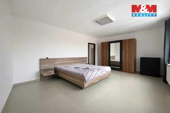 Pronájem bytu 3+kk, Jindřichův Hradec - Jindřichův Hradec II, Jarošovská, 88 m2