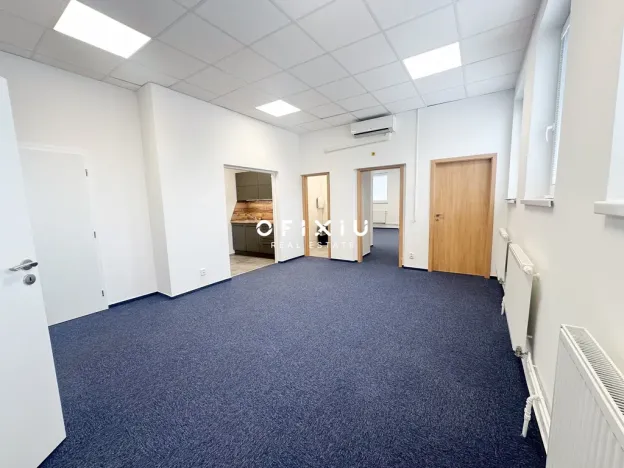 Pronájem kanceláře, Brno, Traťová, 70 m2