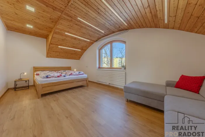 Prodej obchodního prostoru, Jeseník, nám. Svobody, 356 m2