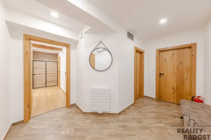 Prodej obchodního prostoru, Jeseník, nám. Svobody, 356 m2