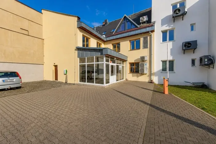 Prodej obchodního prostoru, Jeseník, nám. Svobody, 356 m2