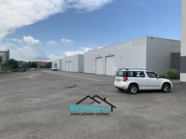 Pronájem skladu, Kroměříž, 400 m2