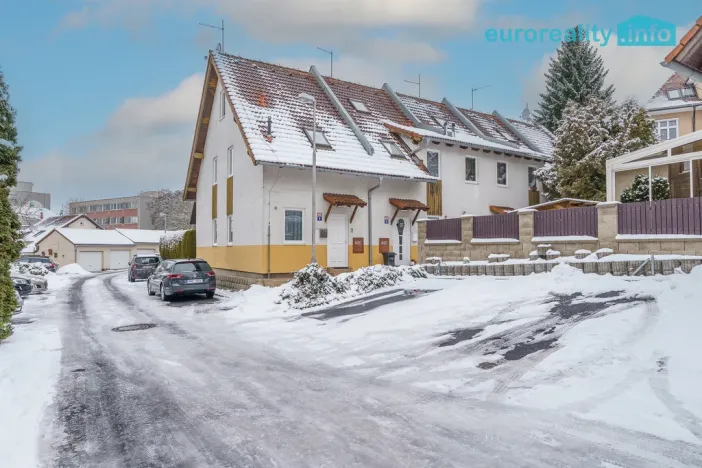 Pronájem rodinného domu, Karlovy Vary, Boční, 150 m2