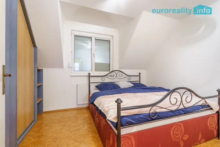 Pronájem rodinného domu, Karlovy Vary, Boční, 150 m2