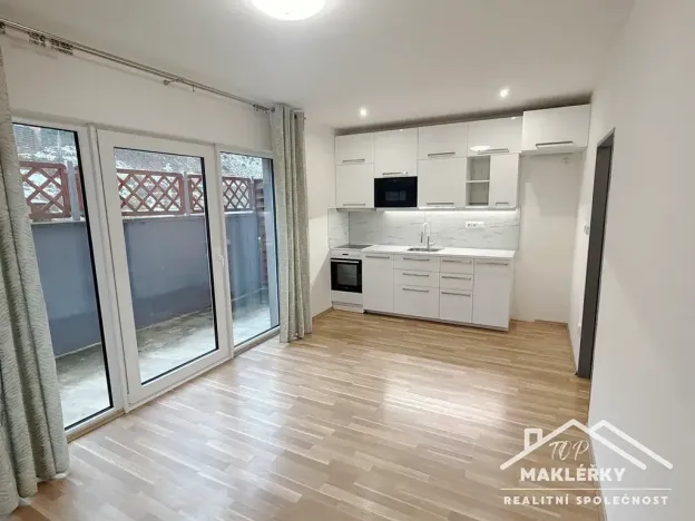 Pronájem bytu 2+kk, Kutná Hora, Pobřežní, 36 m2