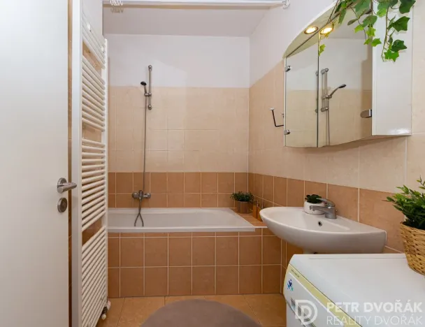 Prodej bytu 2+kk, Praha - Košíře, Musílkova, 59 m2