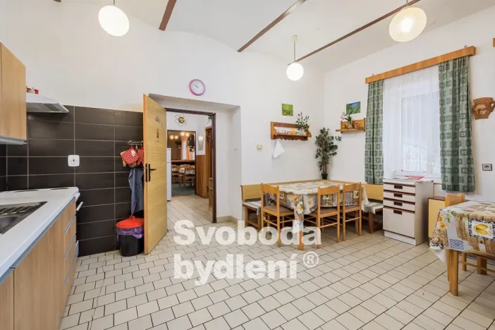 Prodej ubytování, Česká Metuje - Skalka, 386 m2