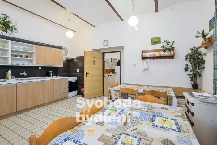 Prodej ubytování, Česká Metuje - Skalka, 386 m2