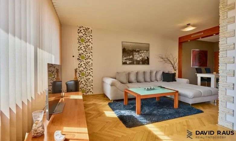 Prodej rodinného domu, Blučina, ul. 9. května, 219 m2